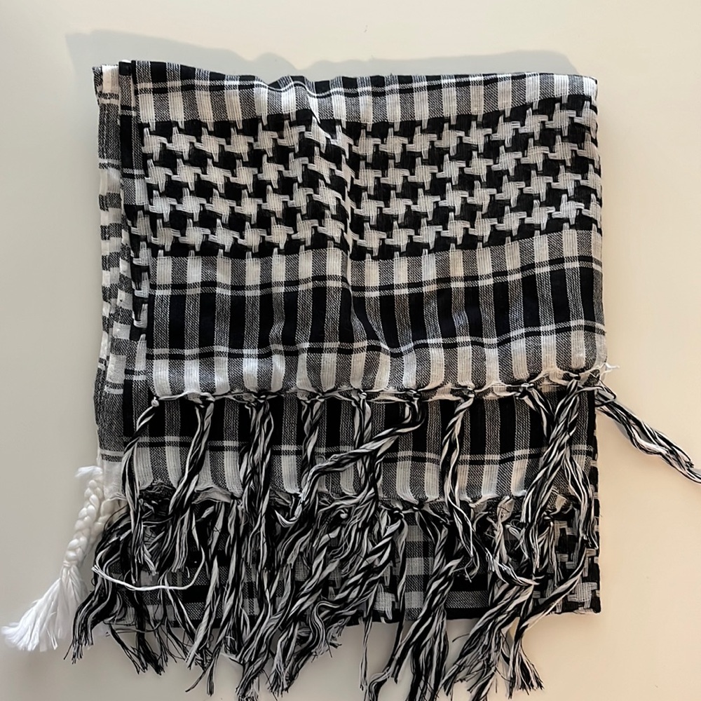 Patterned Scarf LAST CALL *will discard if no buyers